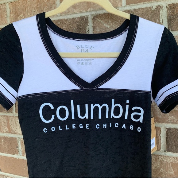 NWT Columbia College Chicago shirt // medium - Picture 2 of 7